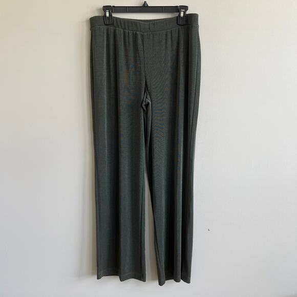 Chico's Travelers Pants Pull On Wide Leg Green Packable Chico's 1 Medium - Picture 1 of 6